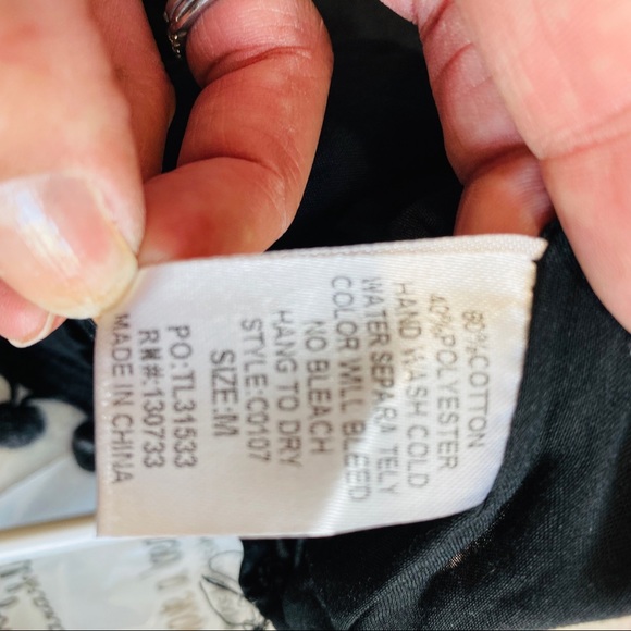 Umgee EMBROIDERED POMPOM SKIRT Size Medium - Picture 10 of 11